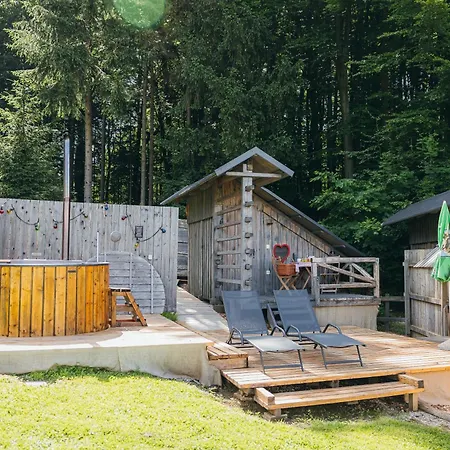 Alp Glamping Village *