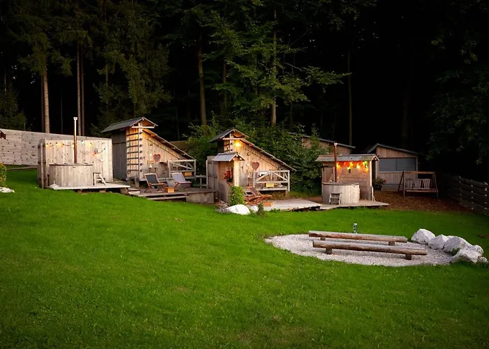 Alp Glamping Village *