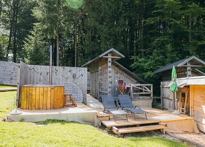 Alp Glamping Village *